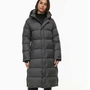 NEW WITH TAGS - ARITZIA - The Super Puff™ Long - cliMATTE™